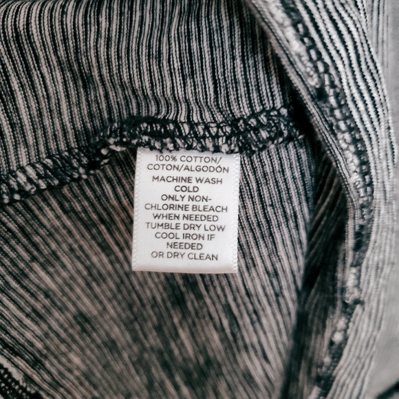 LOFT Bell sleeve top - Picture 4 of 4